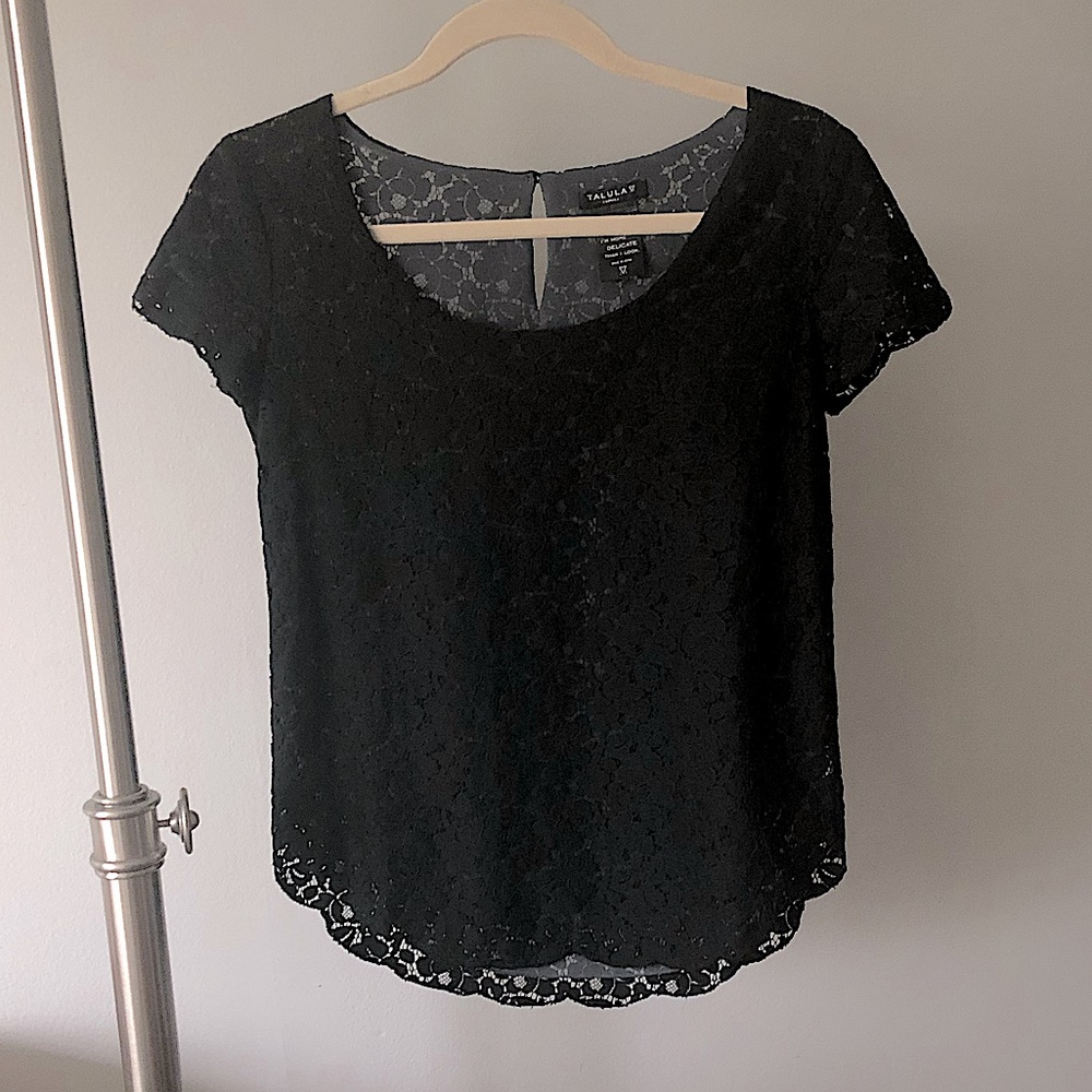 Aritzia Talula Black Lace Betsy Top with grey lining